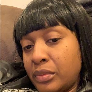 Meet your Posher, Dina